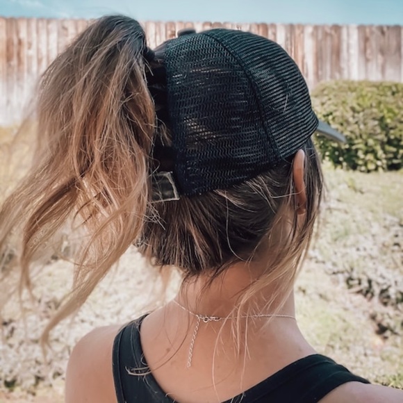 Yellowstone Dutton Ranch Ponytail Hat - Picture 5 of 5